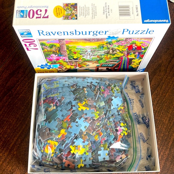 Ravensburger 750 large piece format preowned complete puzzle - Picture 3 of 6